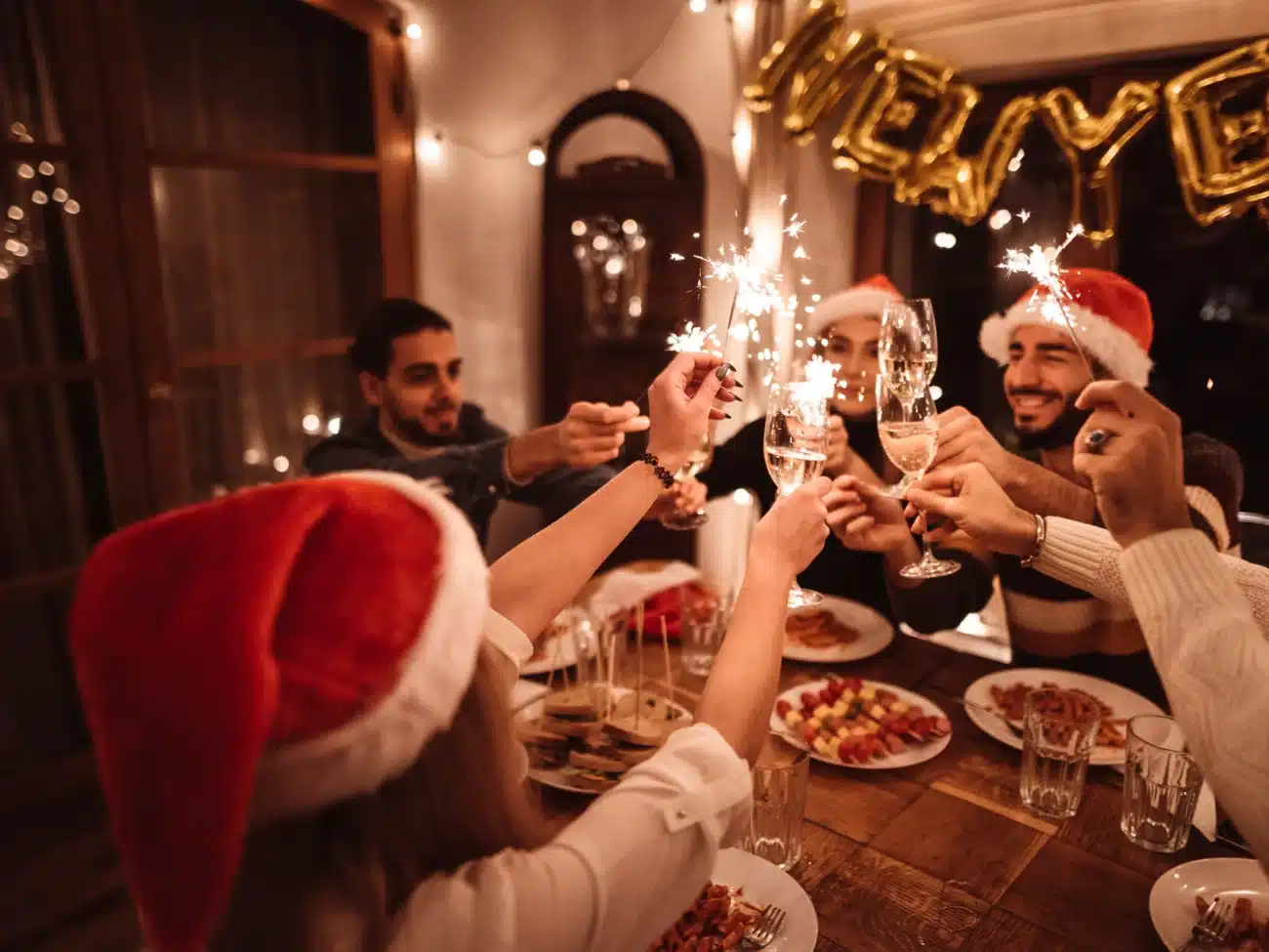 Silvesterparty zu Hause feiern: Ideen für einen unvergesslichen Abend